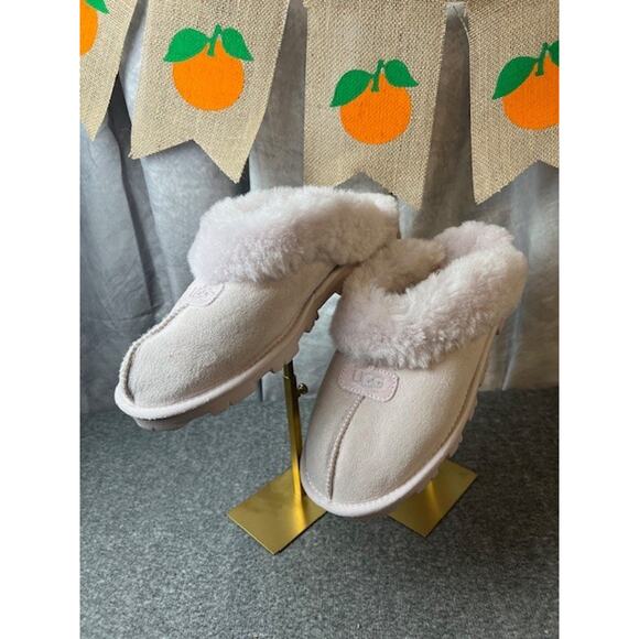 UGG Coquette Suede Signature Logo Detail Cold Weather Slippers, Pink Sz 12 - Picture 1 of 8